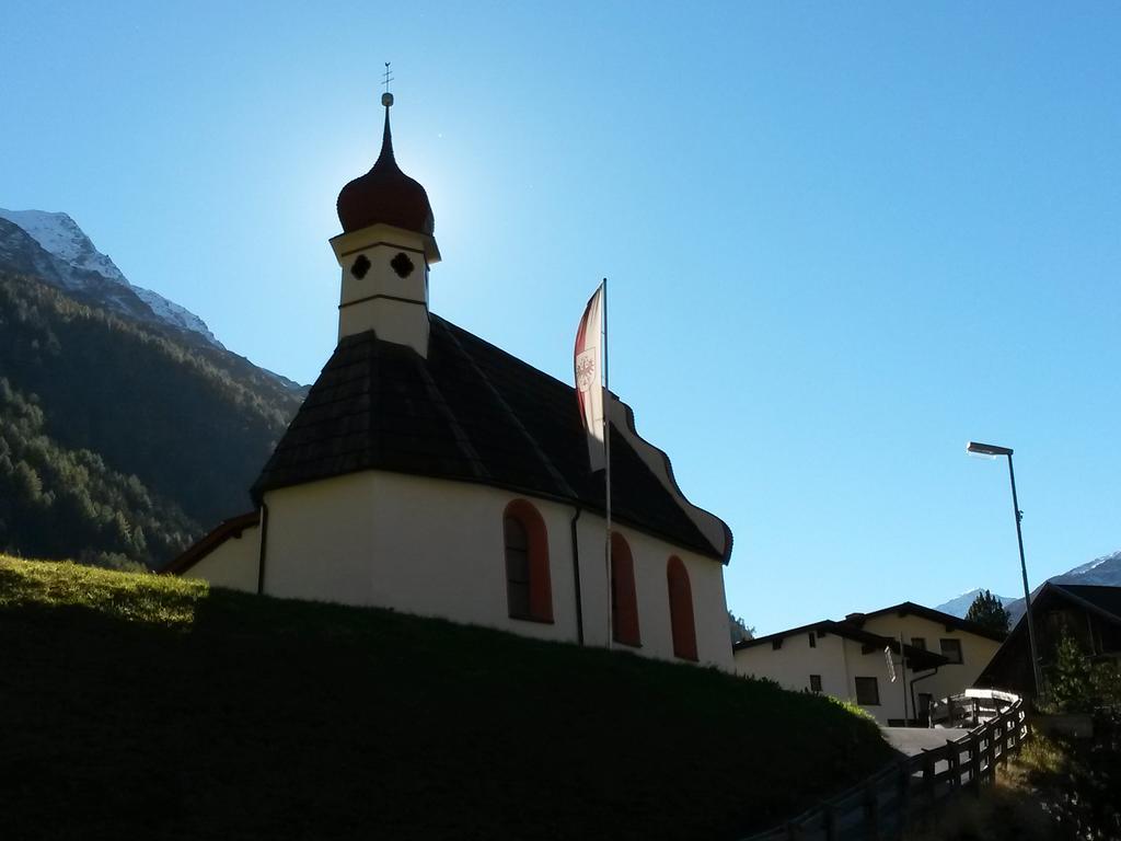 Haus Sonnschein Bed & Breakfast Sölden Dış mekan fotoğraf