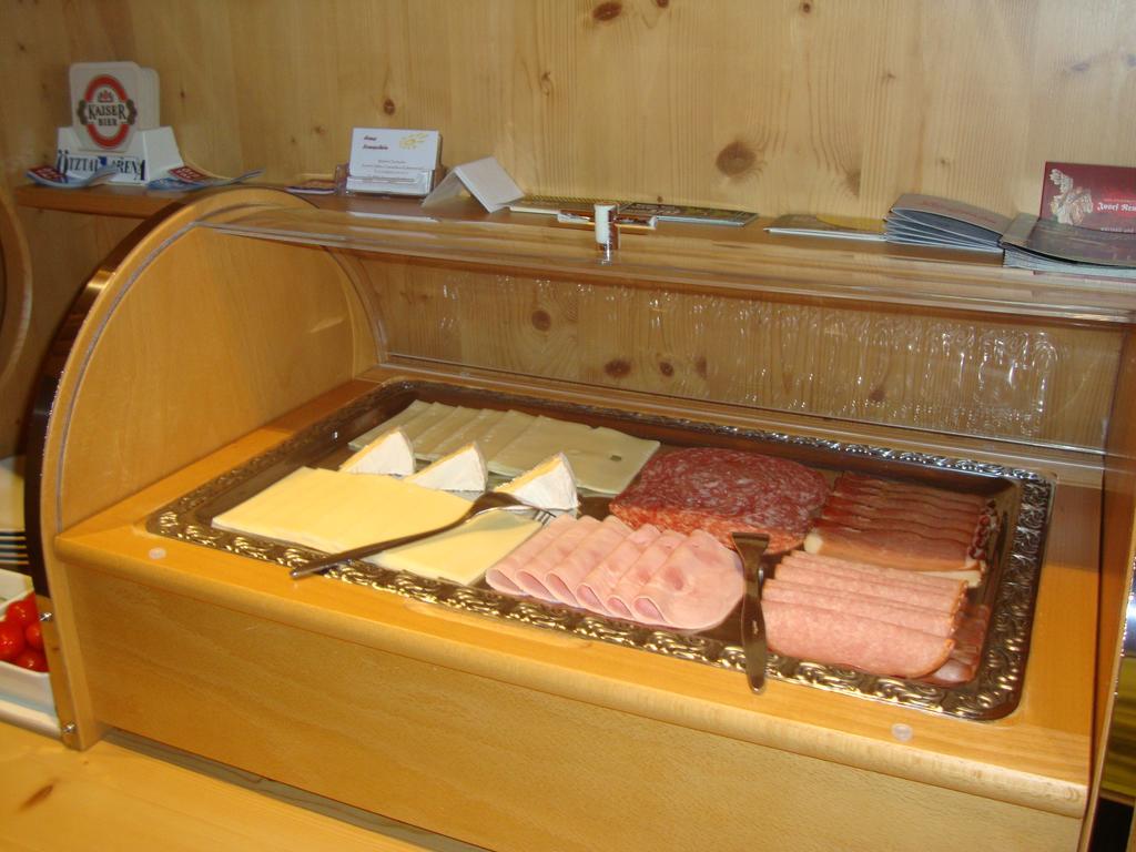 Haus Sonnschein Bed & Breakfast Sölden Dış mekan fotoğraf