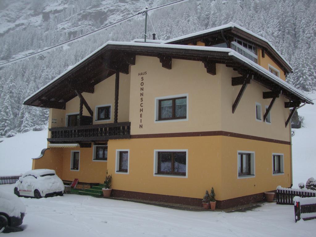 Haus Sonnschein Bed & Breakfast Sölden Dış mekan fotoğraf