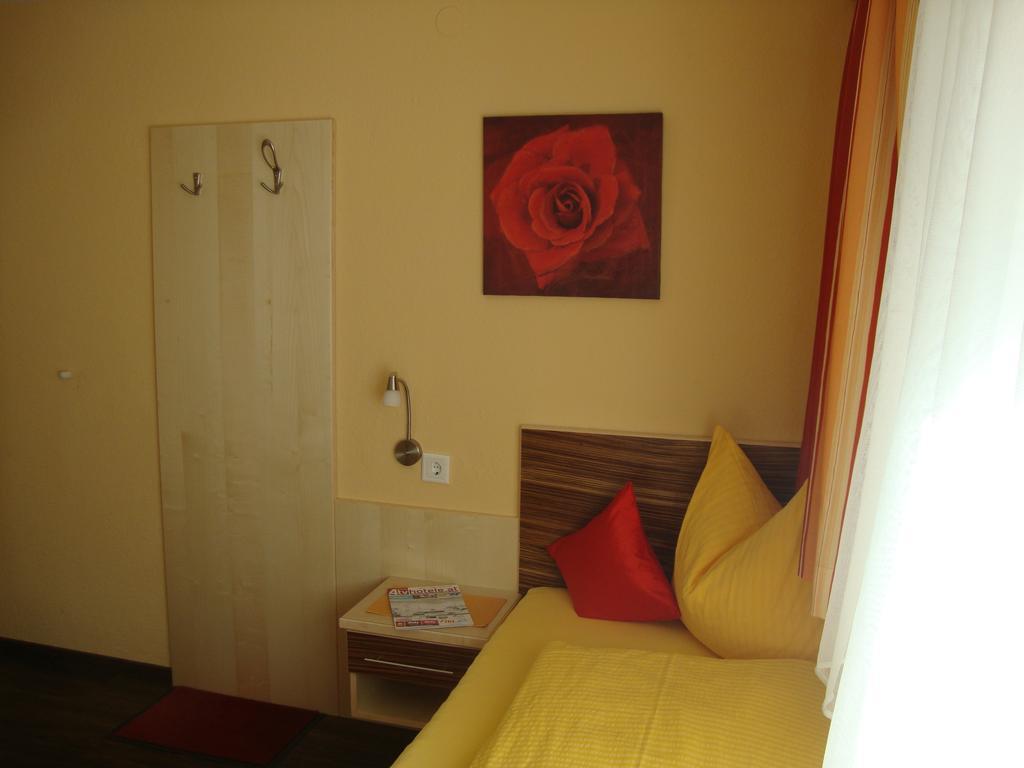 Haus Sonnschein Bed & Breakfast Sölden Dış mekan fotoğraf