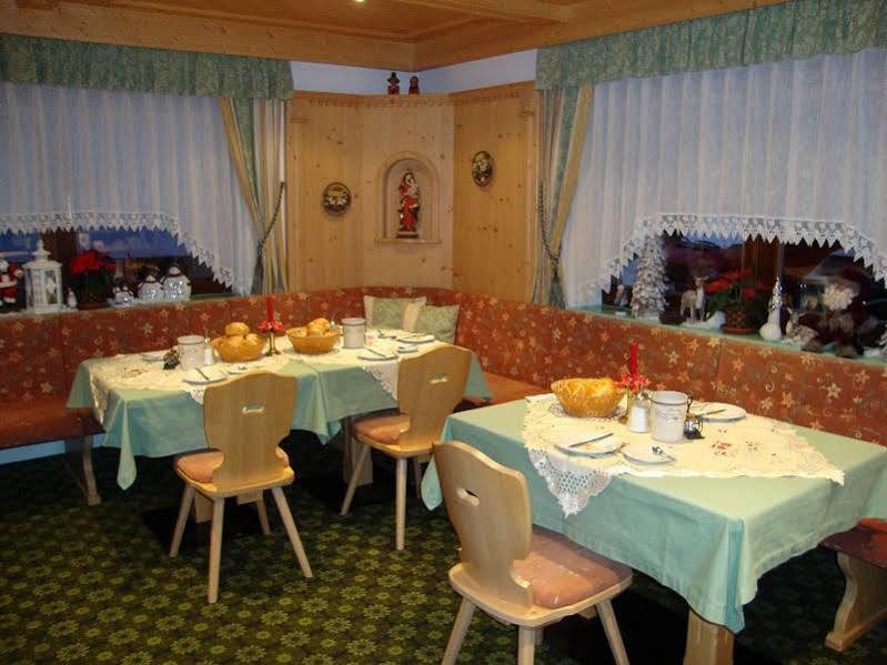 Haus Sonnschein Bed & Breakfast Sölden Dış mekan fotoğraf